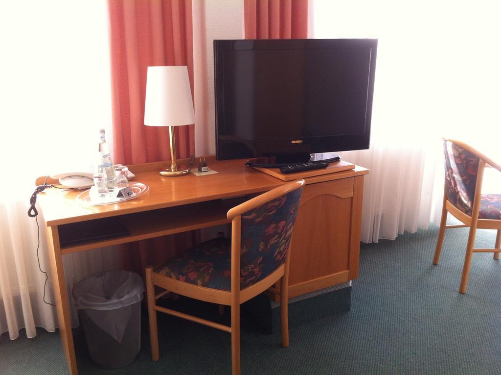 Knuellhotel Tann-Eck Knüllwald Zewnętrze zdjęcie