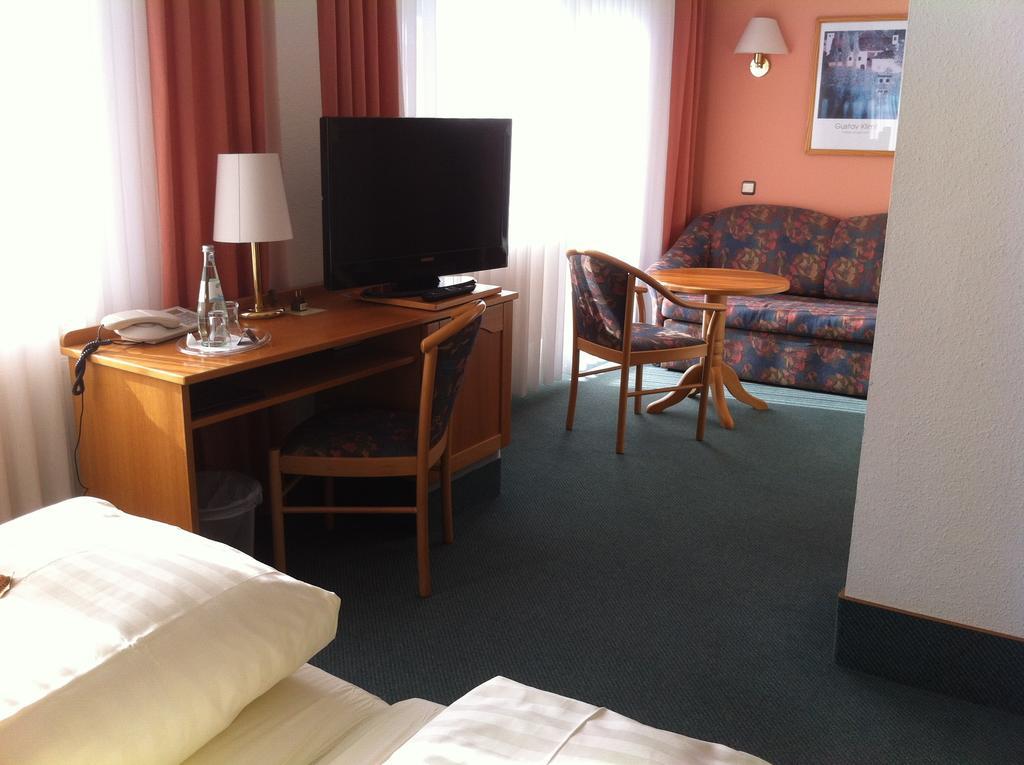 Knuellhotel Tann-Eck Knüllwald Pokój zdjęcie